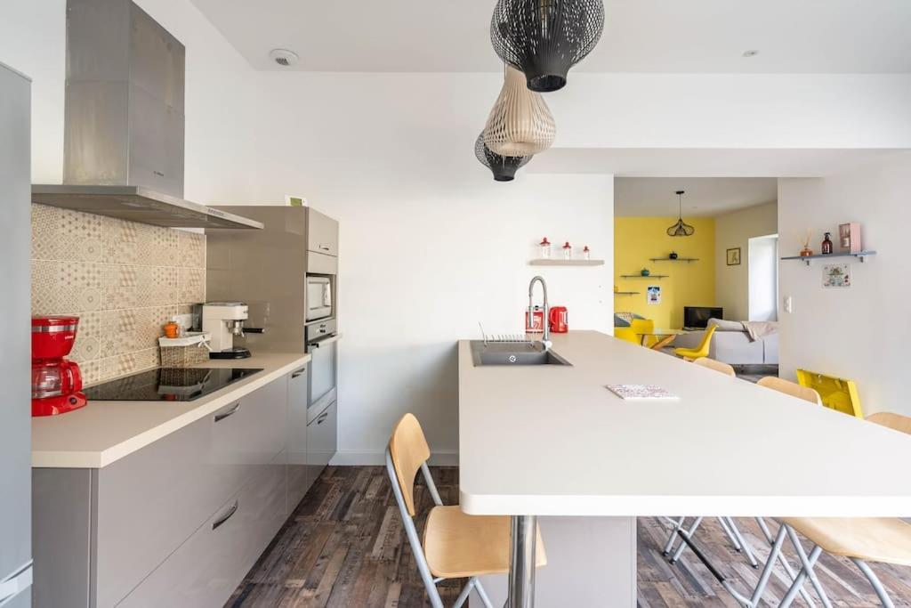 Superbe Appartement Avec Parking Gratuit Lons-le-Saunier Exterior foto
