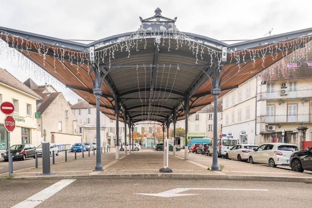 Superbe Appartement Avec Parking Gratuit Lons-le-Saunier Exterior foto